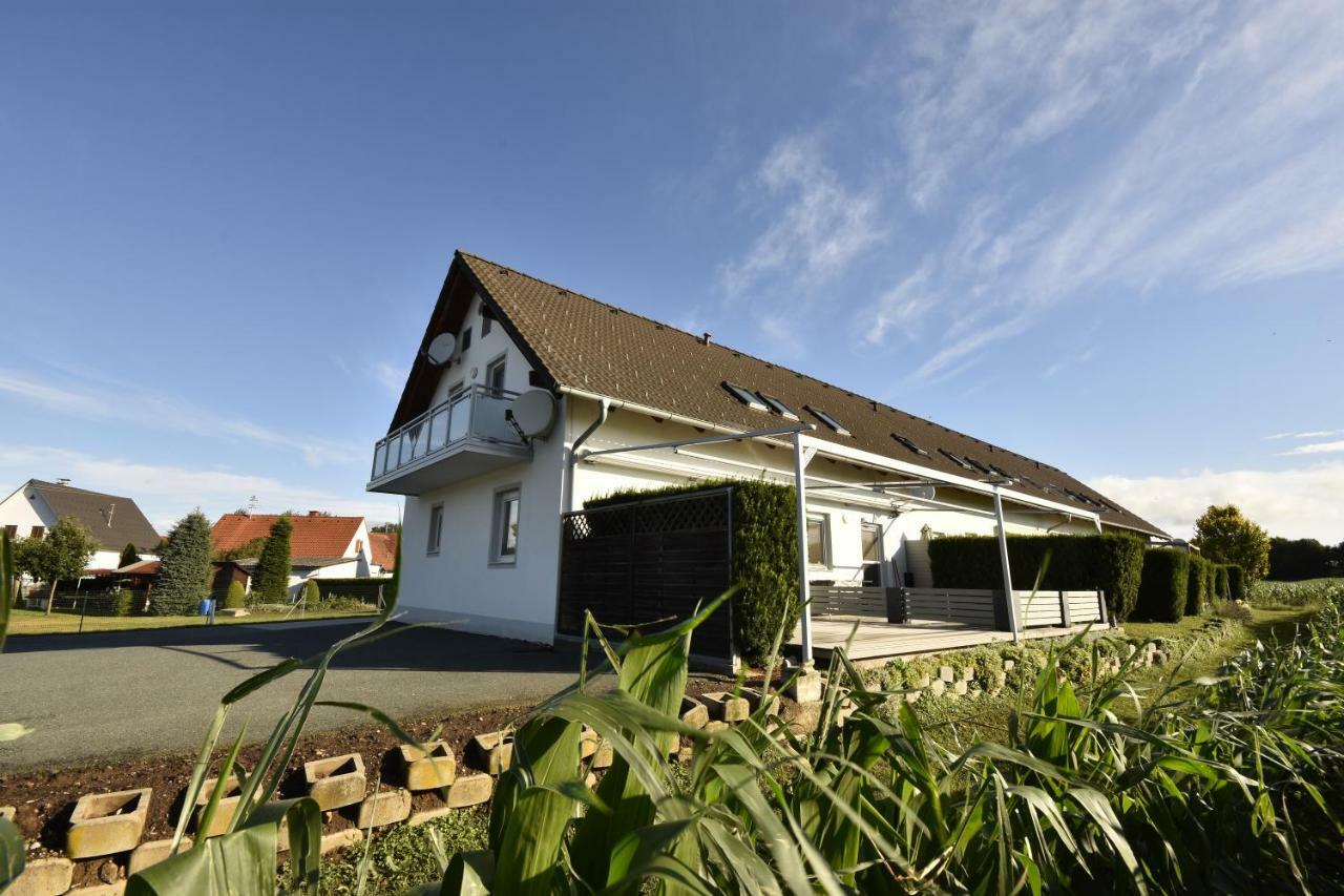 Ferienwohnung Loipersdorf Loipersdorf bei Fuerstenfeld Exterior photo